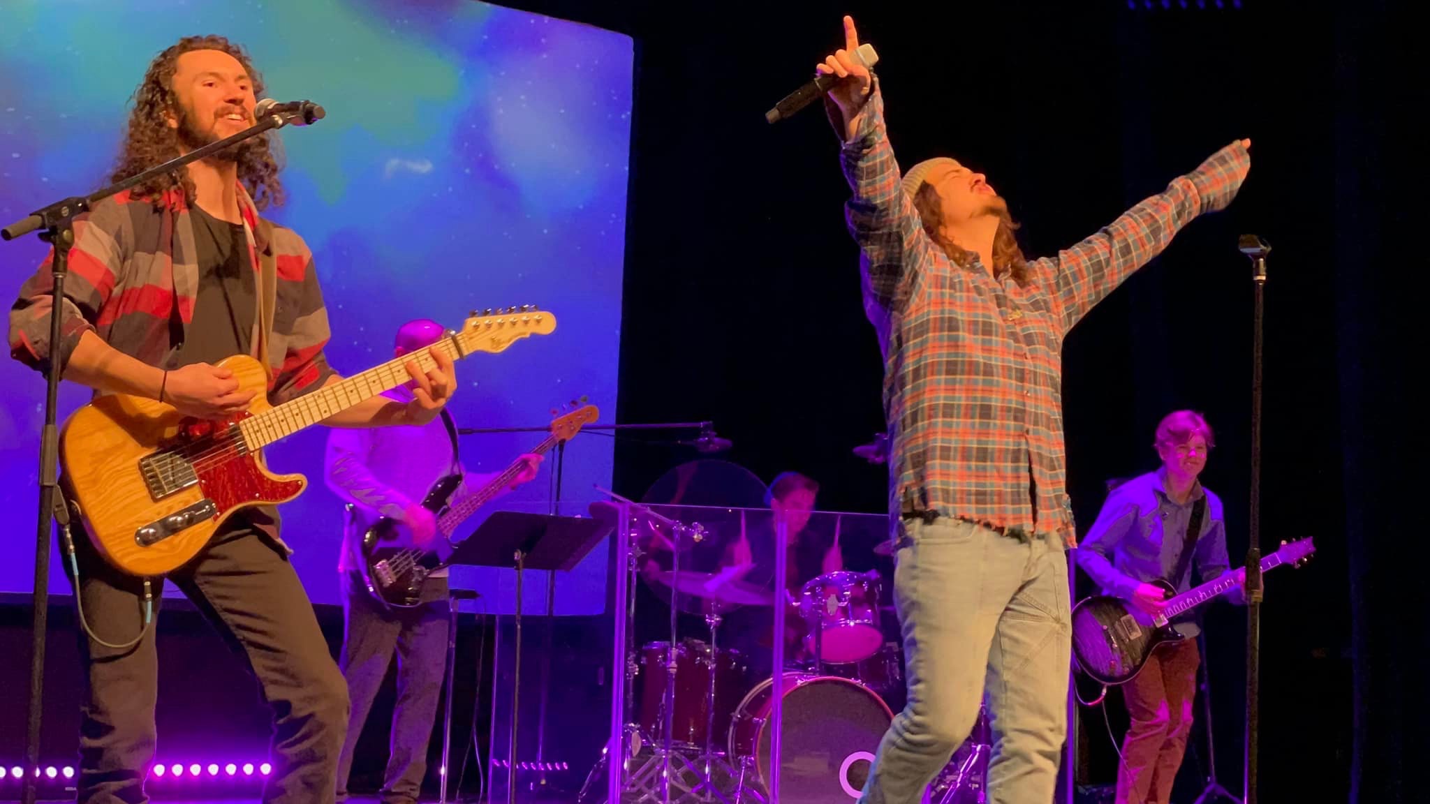 Max Clark, working live